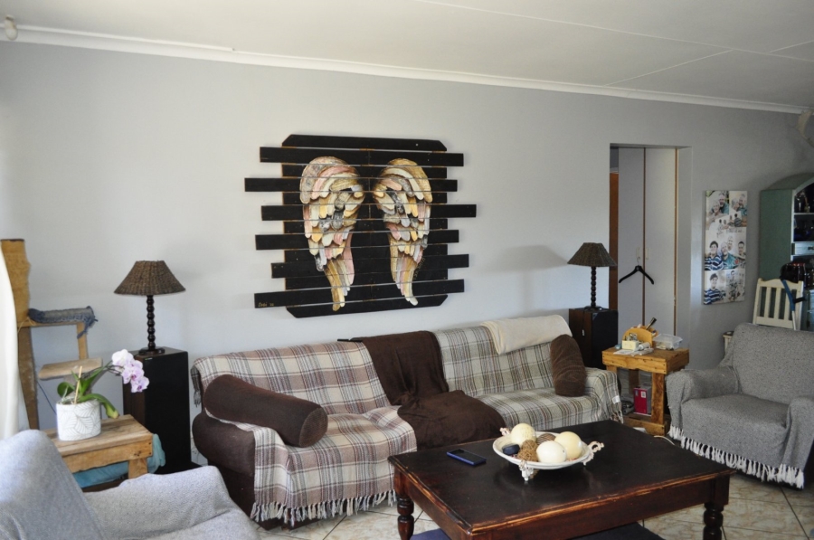 4 Bedroom Property for Sale in Noorsekloof Eastern Cape